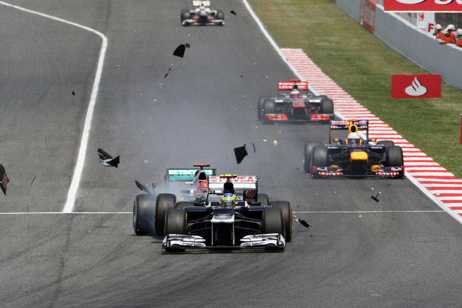 13.05.2012- Race, Bruno Senna (BRA) Williams F1 Team FW34 and Michael Schumacher (GER) Mercedes AMG