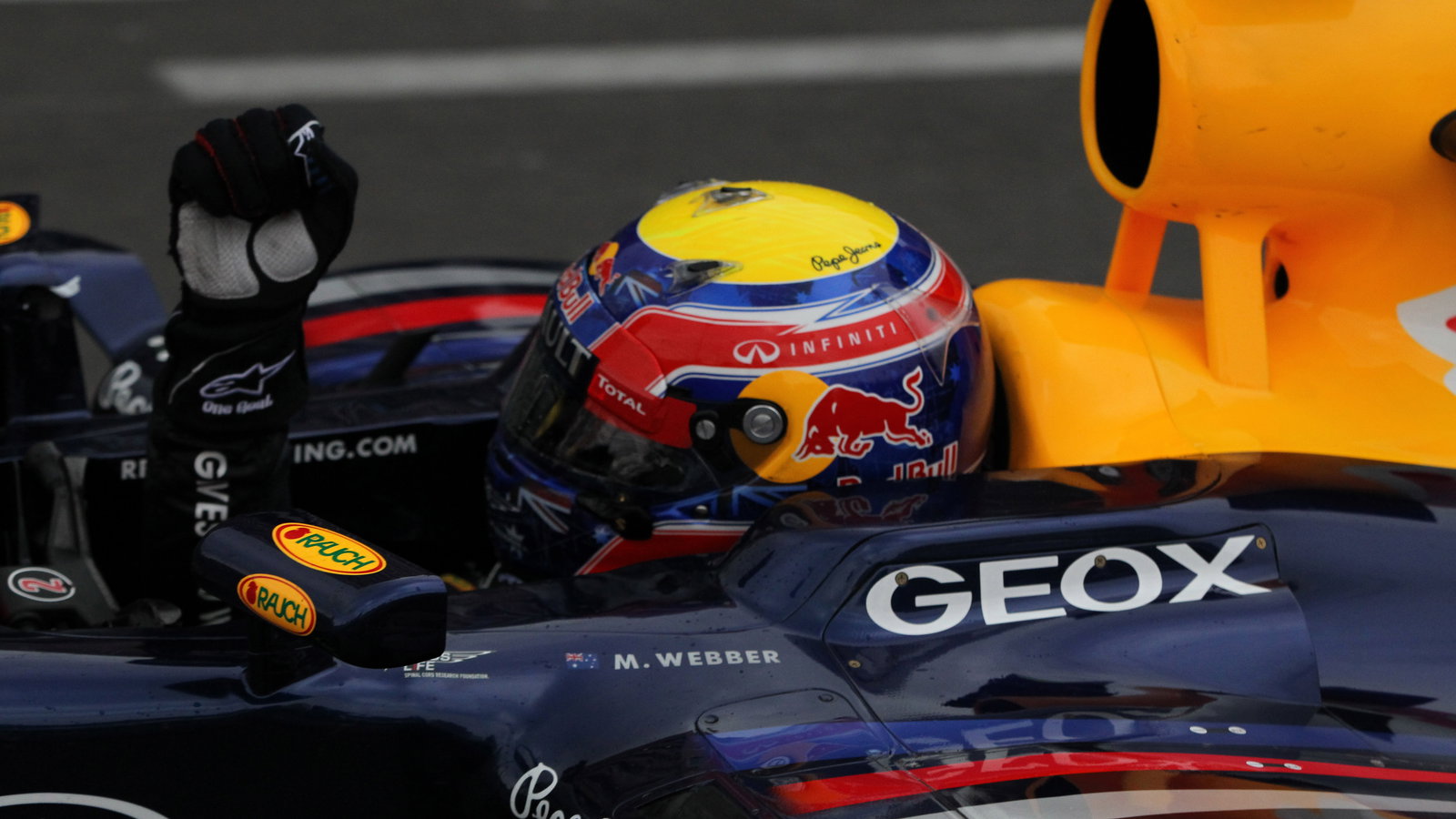 27.05.2012- Race, Mark Webber (AUS) Red Bull Racing RB8 celebrates his victory