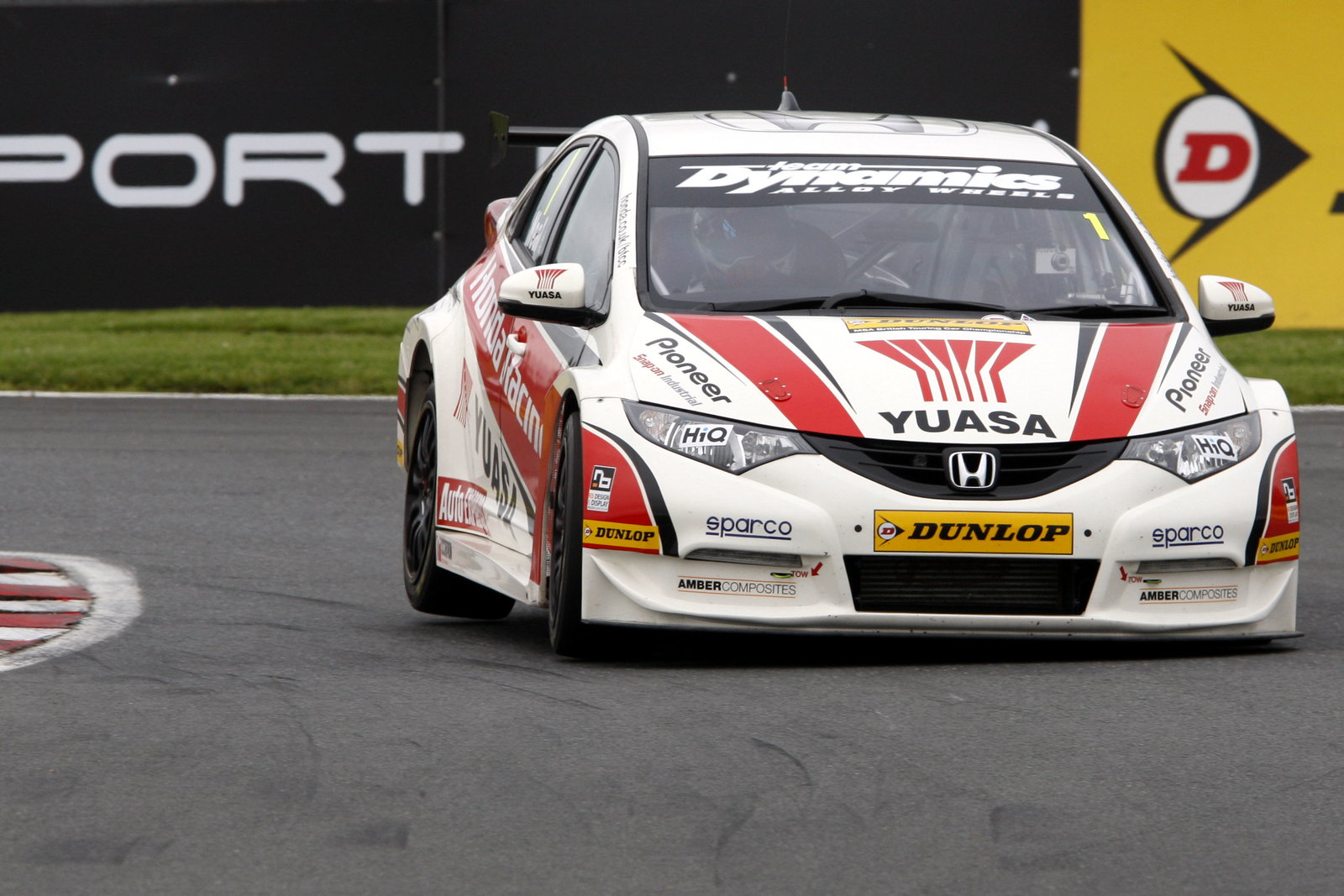 Matt Neal (GBR) Honda Yuasa Racing Honda Civic