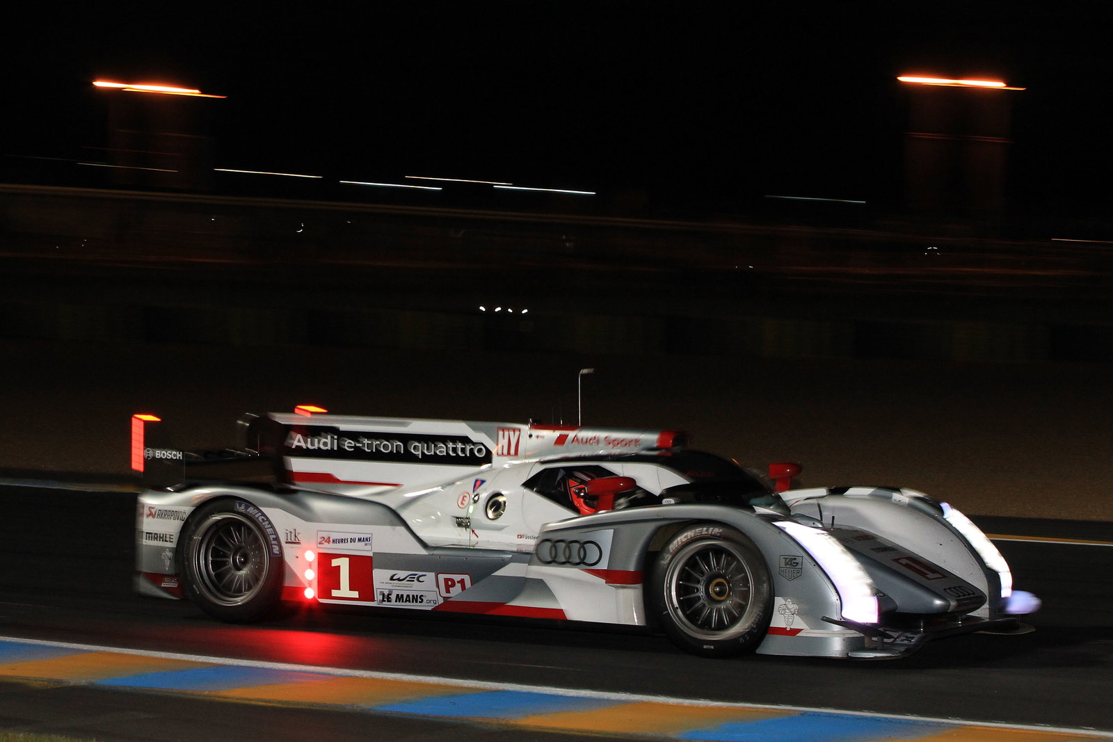 Andre Lotterer/Marcel Fassler/Benoit Treluyer Audi Sport Team Joest Audi R18 E-Tron Quattro
