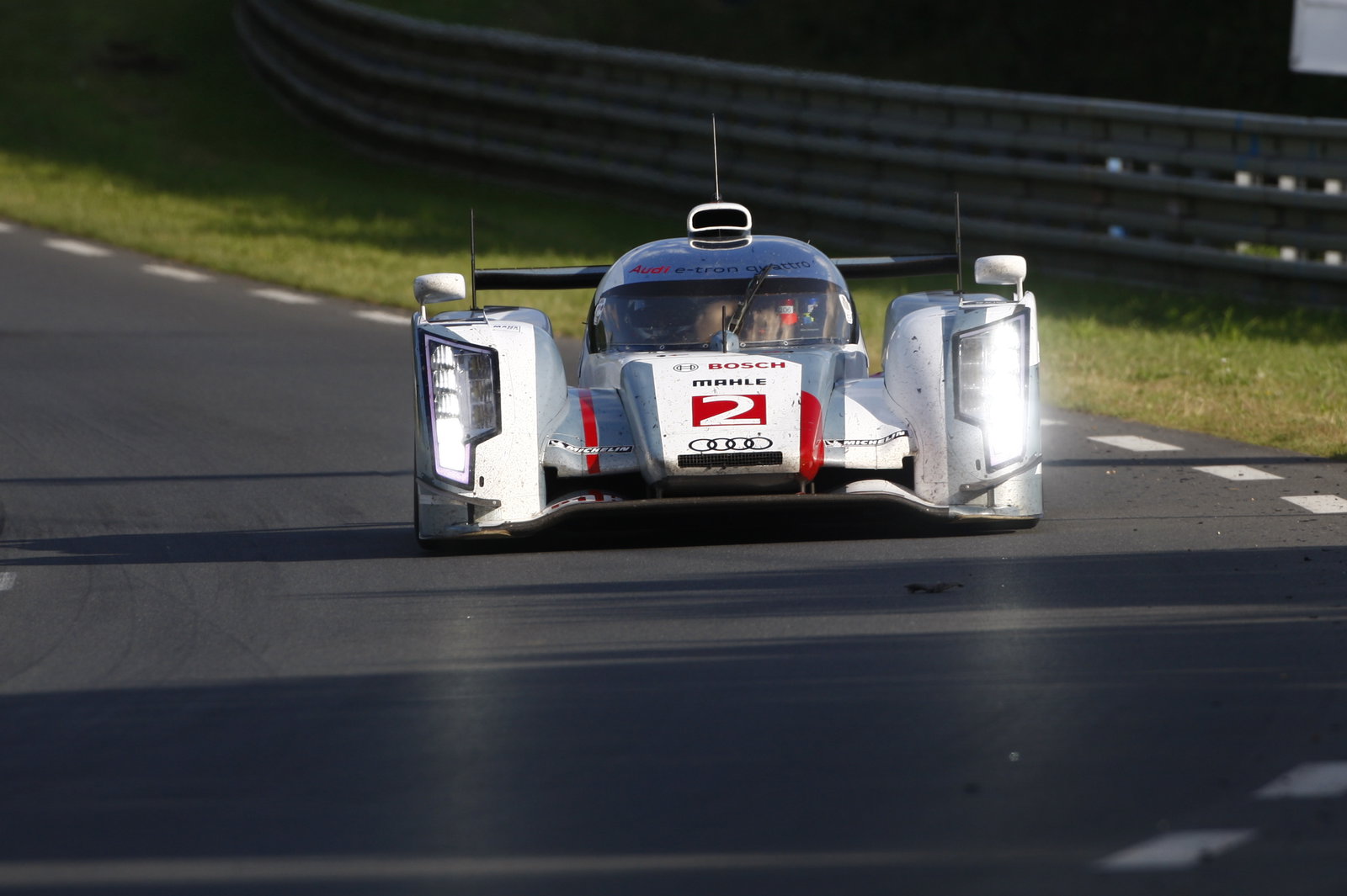 Allan McNish/Rinaldo Capello/Tom Kristensen Audi Sport Team Joest Audi R18 E-Tron Quattro