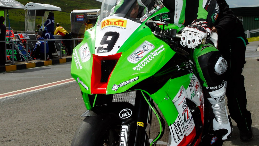 Chris Walker Primo Bournemouth Kawasaki Racing - [picture credit: Ian Hopgood Photography.com]