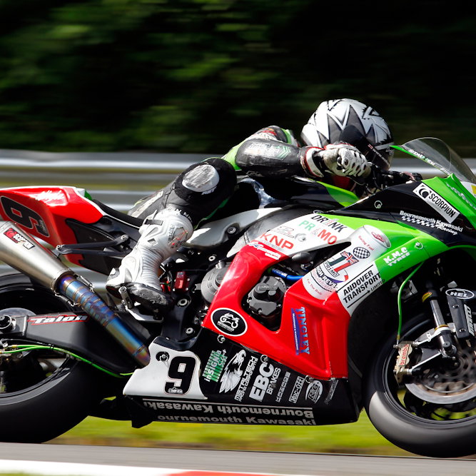 Chris Walker Primo Bournemaouth Kawasaki Racing - [picture credit: Ian Hopgood Photography.com]