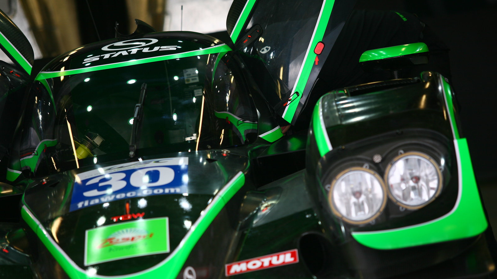 Alexander Sims (GBR)/Julien Jousse (FRA)/Maxime Jousse (FRA) Status GP Lola B12/80 Coupe Judd