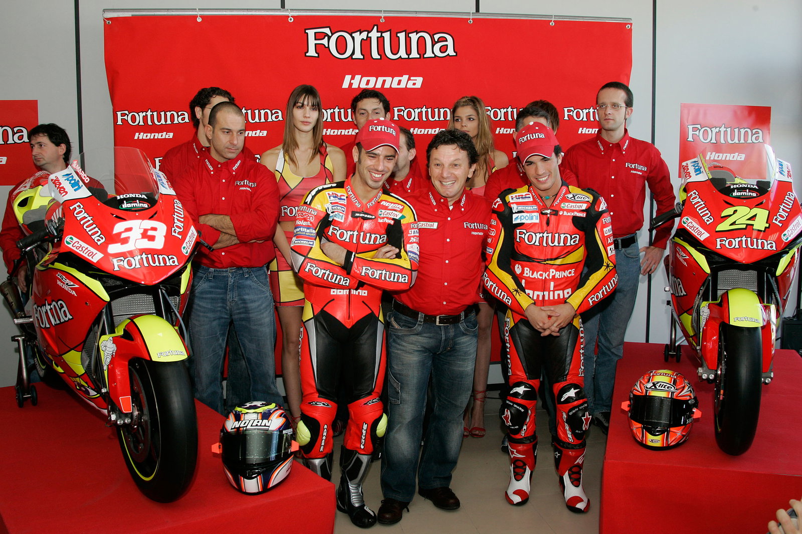 Melandri, Gresini, Elias at Fortuna Honda launch, Valencia MotoGP tests, November 2005