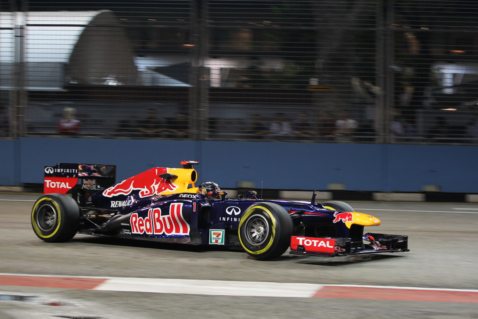 21.09.2012 - Free Practice 1, Sebastian Vettel (GER) Red Bull Racing RB8