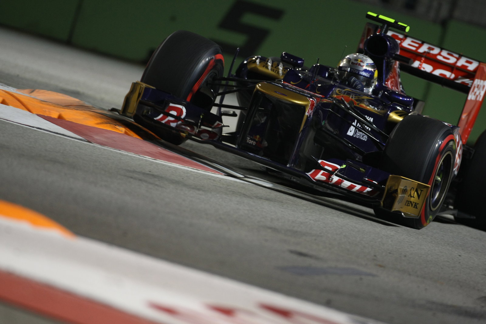 21.09.2012 - Free practice 2, Jean-Eric Vergne (FRA) Scuderia Toro Rosso STR7