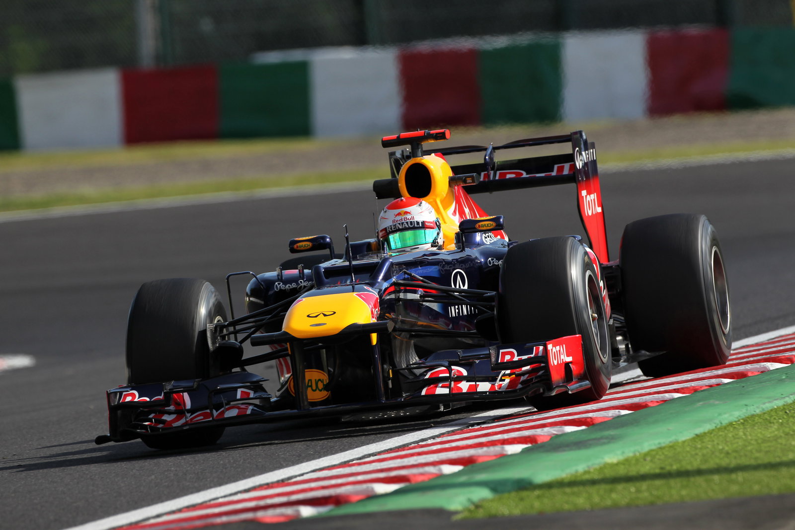 05.10.2012- Free Practice 2, Sebastian Vettel (GER) Red Bull Racing RB8