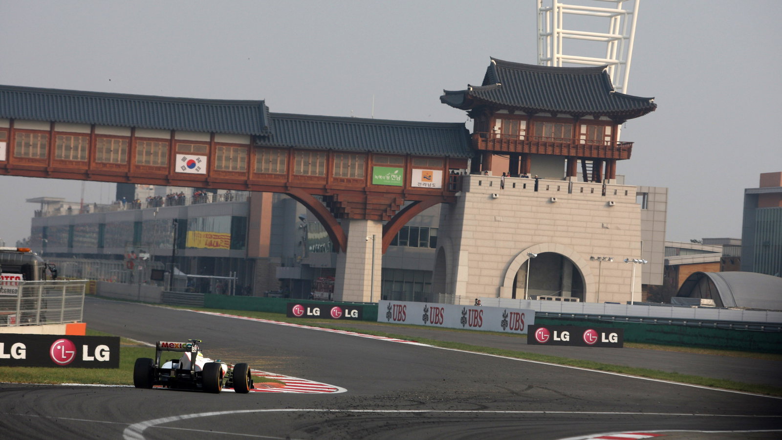 14.10.2012- Race, Sergio PÃ©rez (MEX) Sauber F1 Team C31