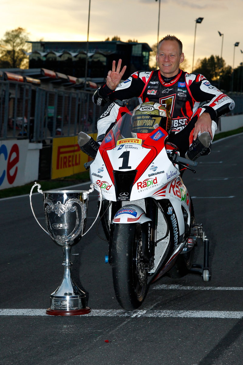 Shane Byrne Rapid Solicitors Kawasaki - [picture credit: Ian Hopgood Photography.com]