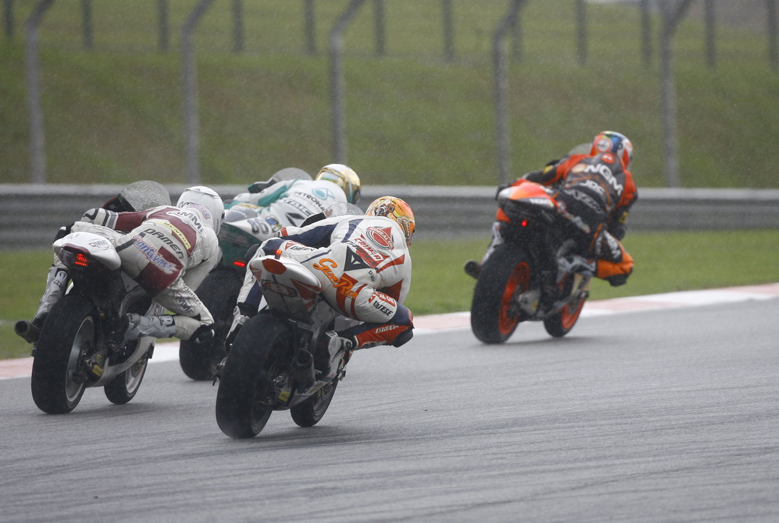 Syahrin, Gino Rea and West chase De Angelis, Moto2 race, Japanese MotoGP 2012