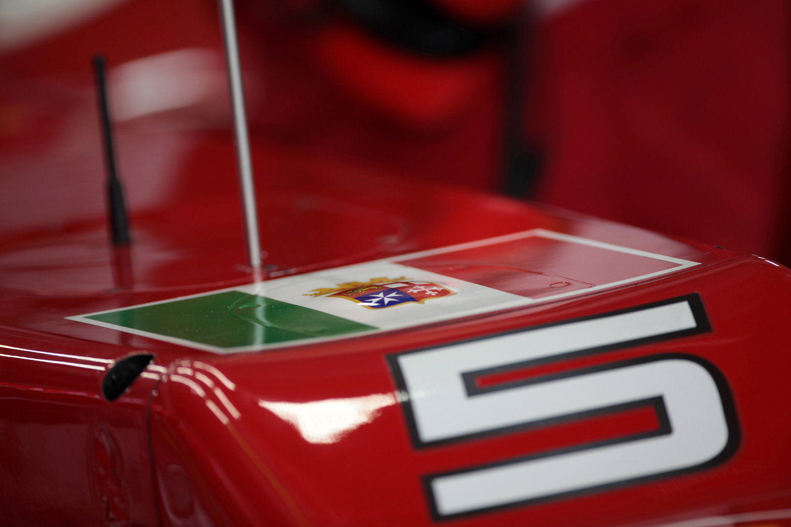 26.10.2012- Free Practice 2, The car of Fernando Alonso (ESP) Scuderia Ferrari F2012 with the flag o