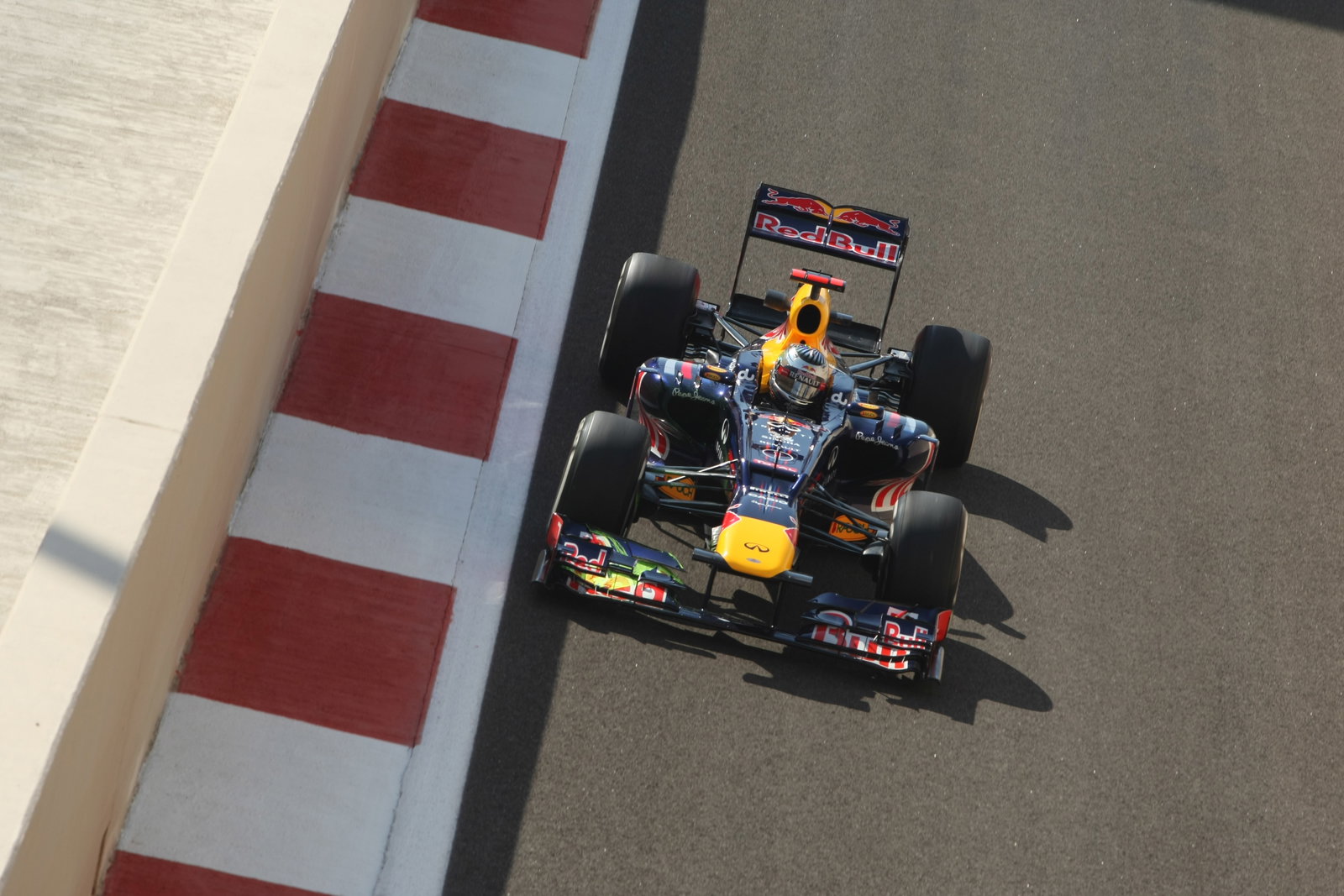 Free Practice 1: Sebastian Vettel (GER) Red Bull Racing RB8