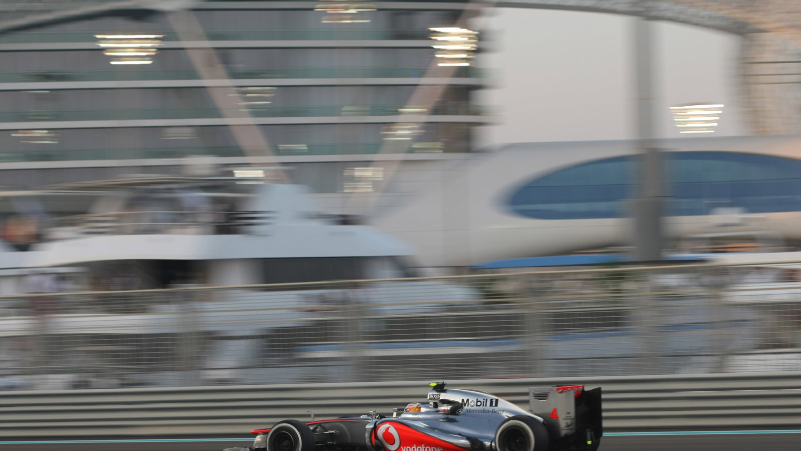Free Practice 2: Lewis Hamilton (GBR) McLaren Mercedes MP4-27