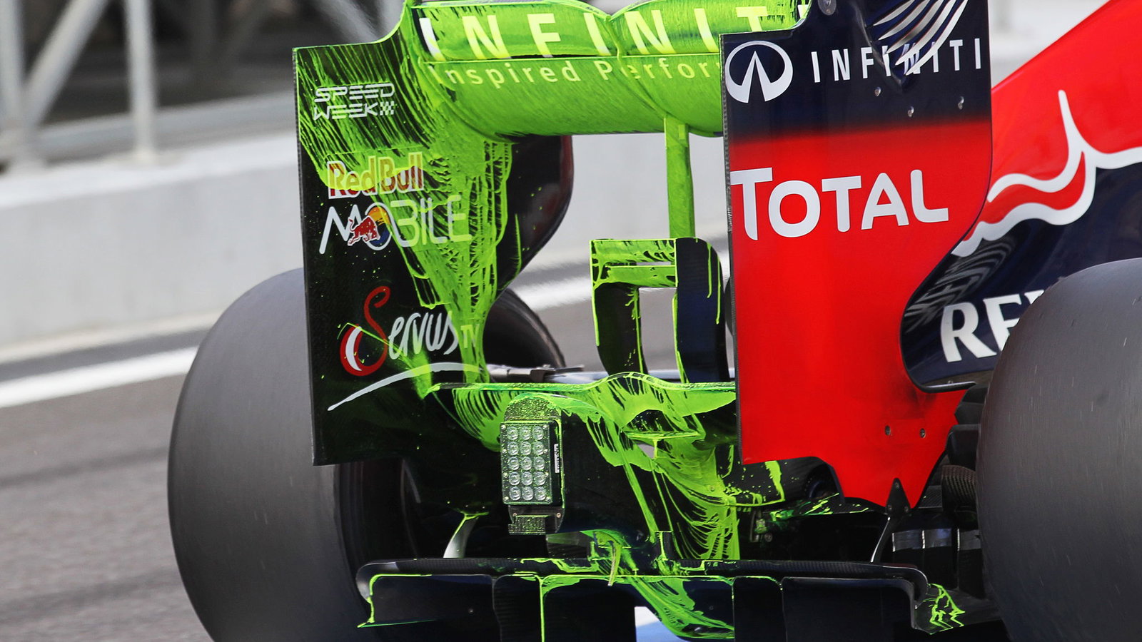 Antonio Felix da Costa (POR) Red Bull Racing RB8 Test Driver running new rear wing.07.11.2012. Form