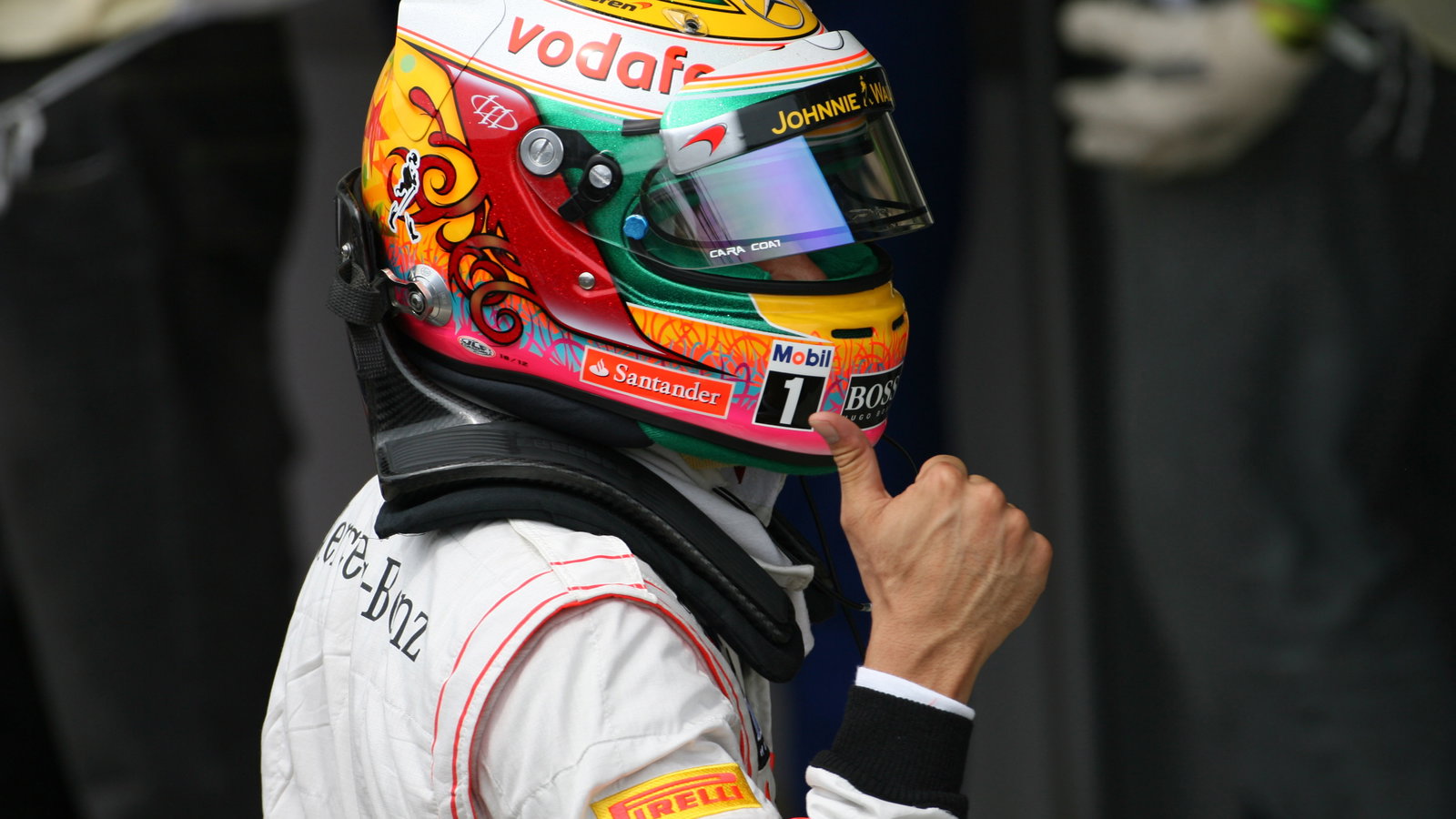 24.11.2012- Qualifying, Lewis Hamilton (GBR) McLaren Mercedes MP4-27 pole position