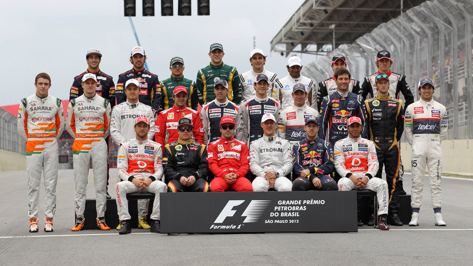 25.11.2012- Drivers end of year group photograph