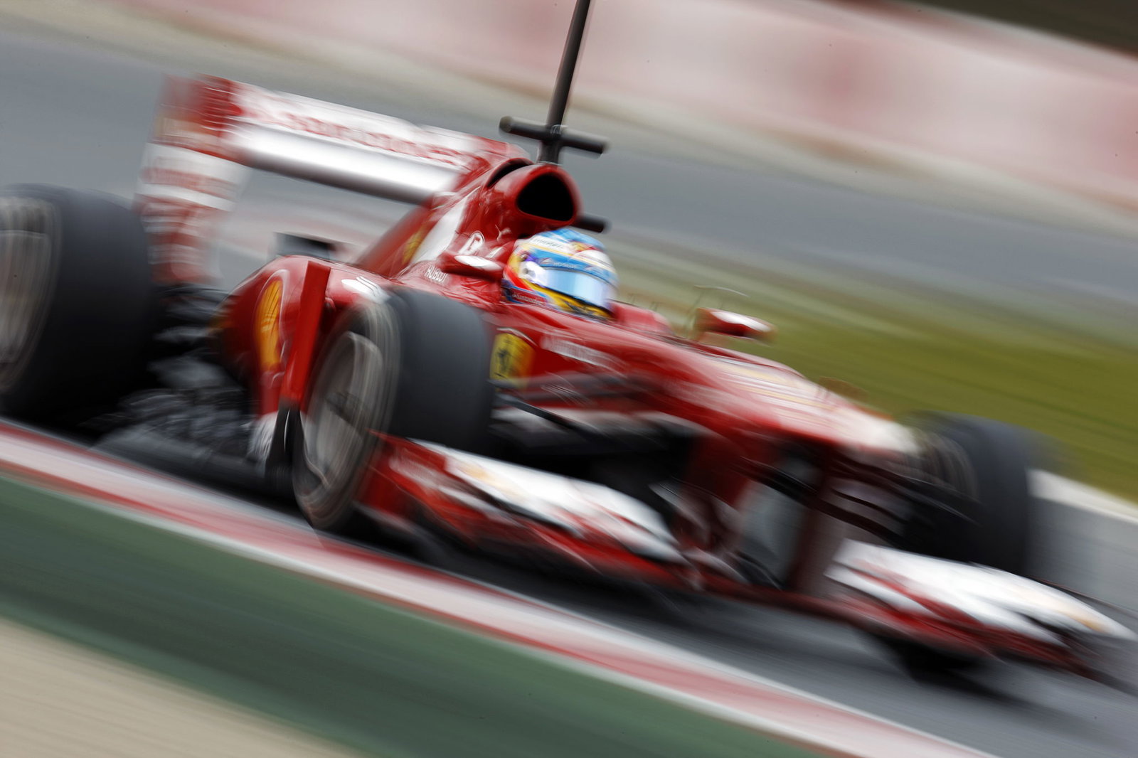 Fernando Alonso (ESP) Ferrari F138.