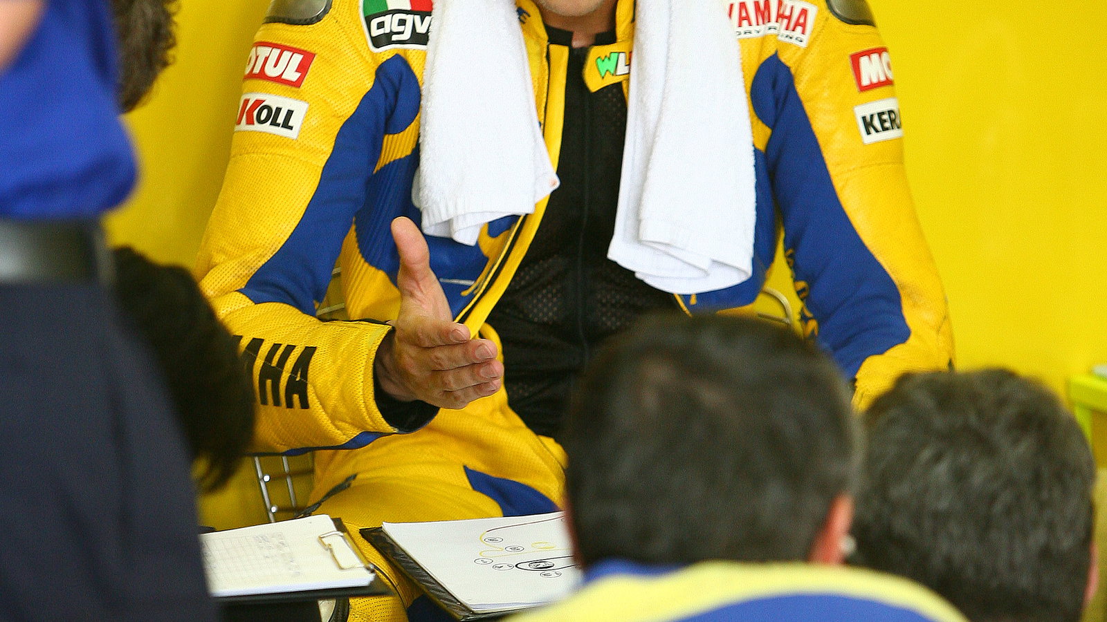 Rossi and the Michelin men, Sepang MotoGP tests, February 2006