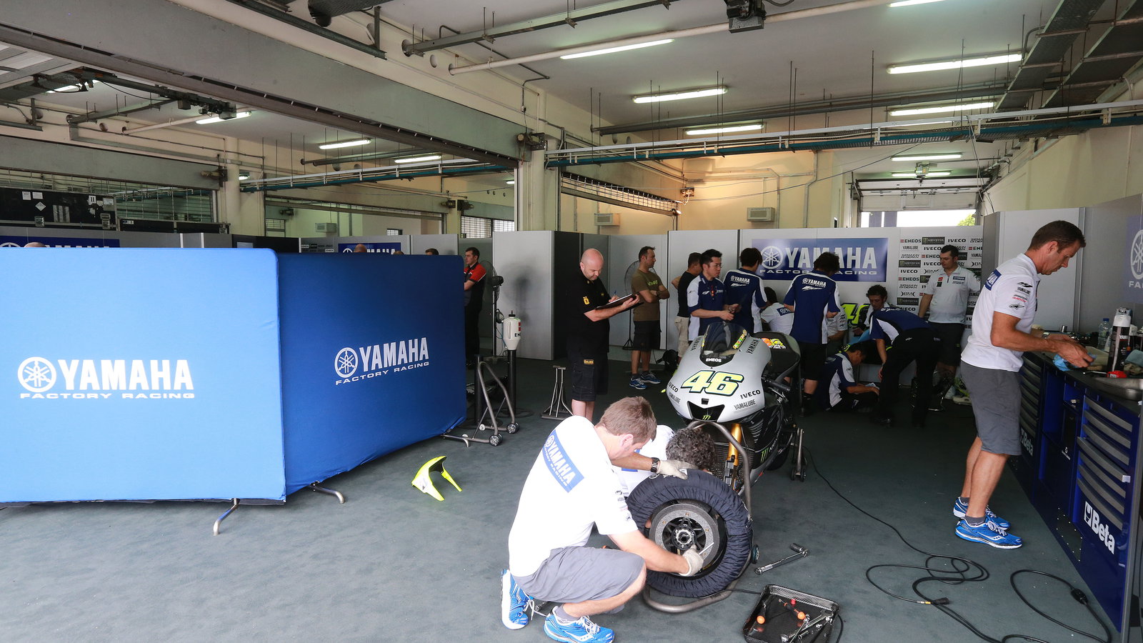 Rossi's garage, no wall but curtain divider, Sepang 2 tests, February 2013