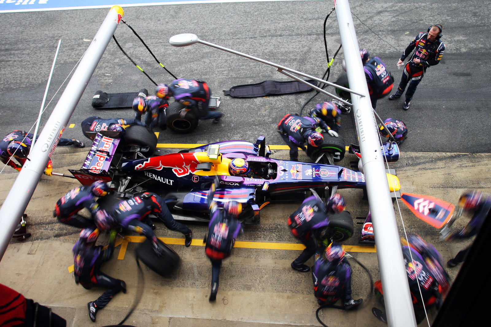 Mark Webber (AUS) Red Bull Racing RB9 practices a pit stop.22.02.2013.