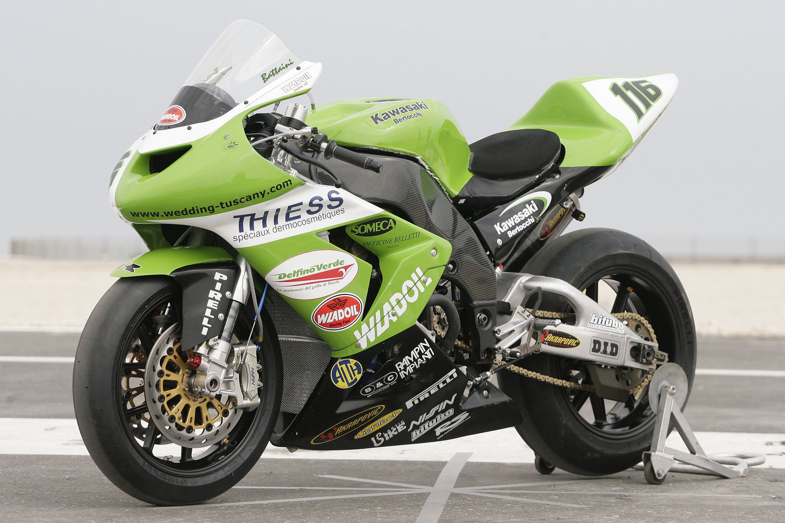 Battaini`s Kawasazi ZX10R, Qatar WSBK, 2006