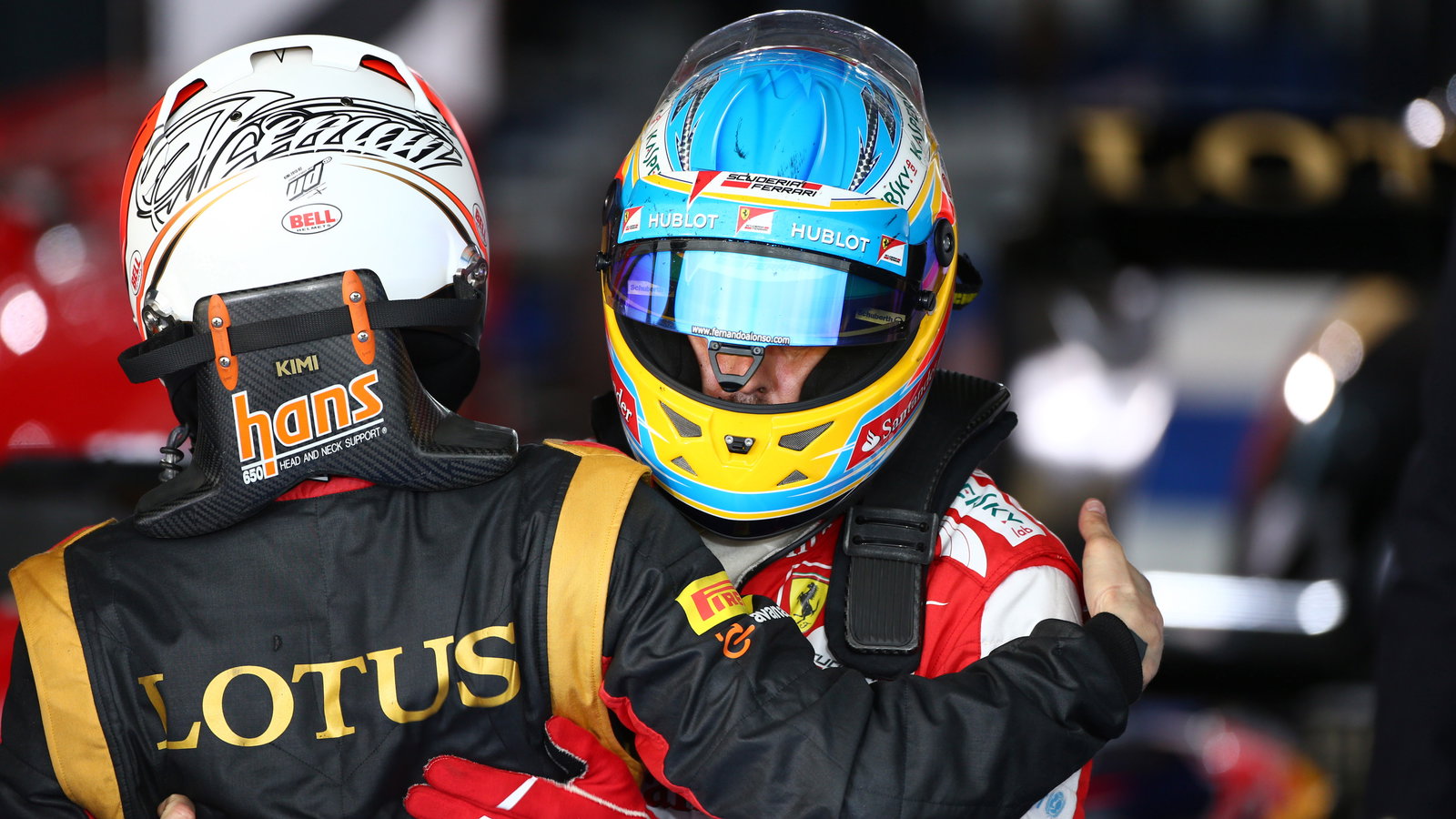 17.03.2013- Race, Kimi Raikkonen (FIN) Lotus F1 Team E21 race winner and Fernando Alonso (ESP) Scude