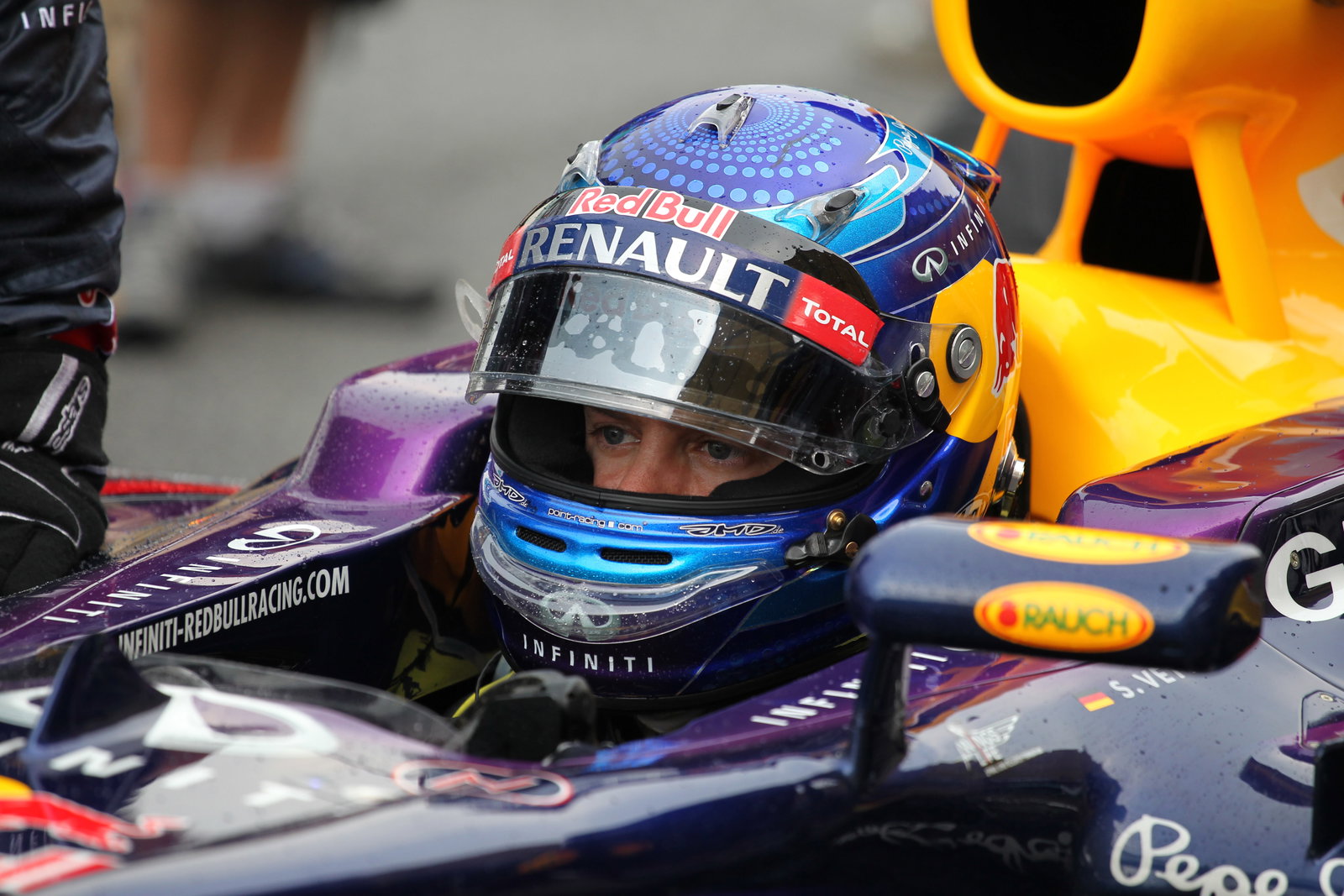 24.03.2013- Race, Sebastian Vettel (GER) Red Bull Racing RB9