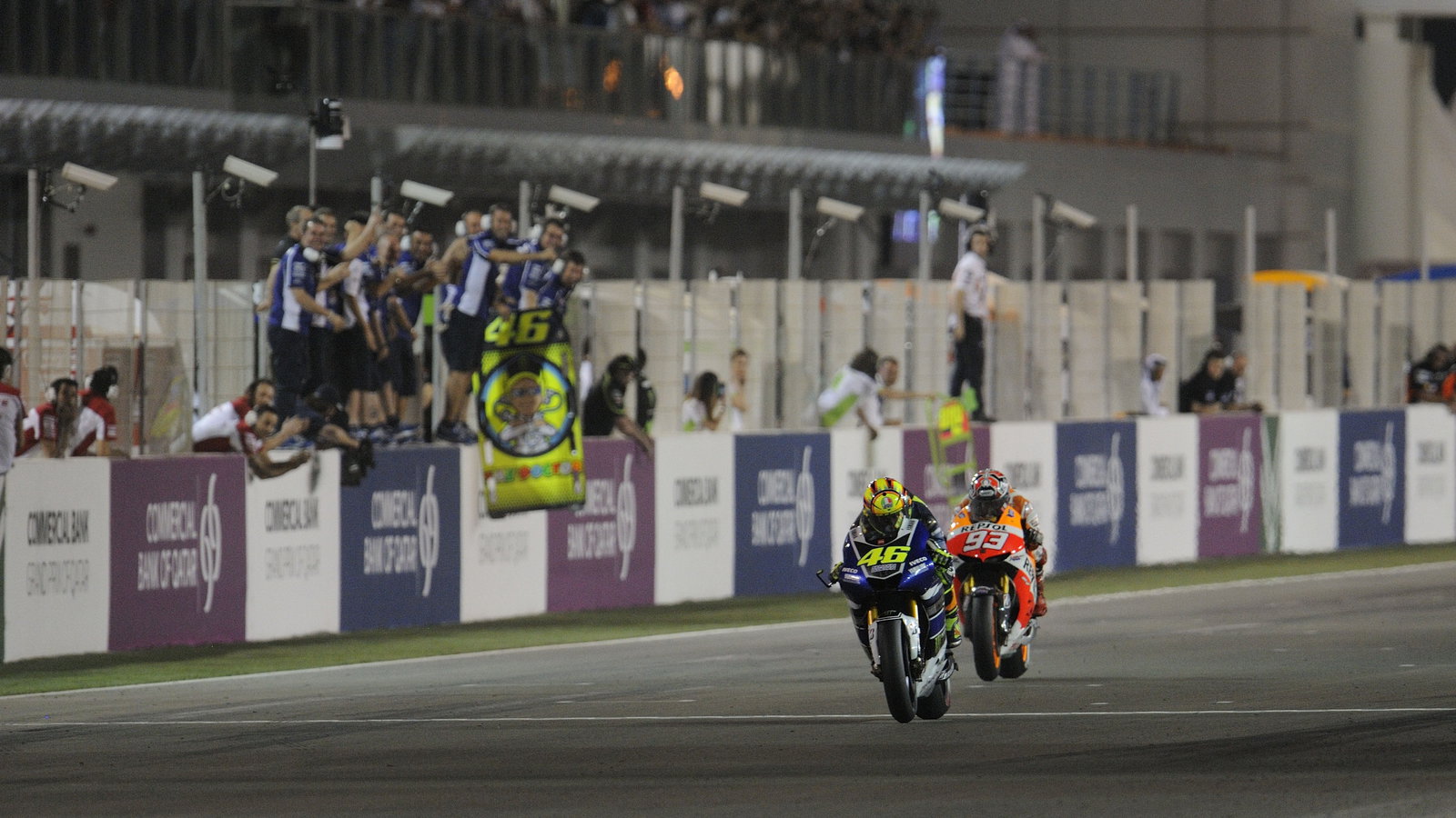 Rossi second, Qatar MotoGP Race 2013