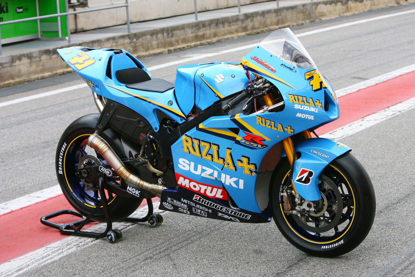 Vermeulen`s Suzuki GSV-R, Barcelona IRTA MotoGP Test 2006