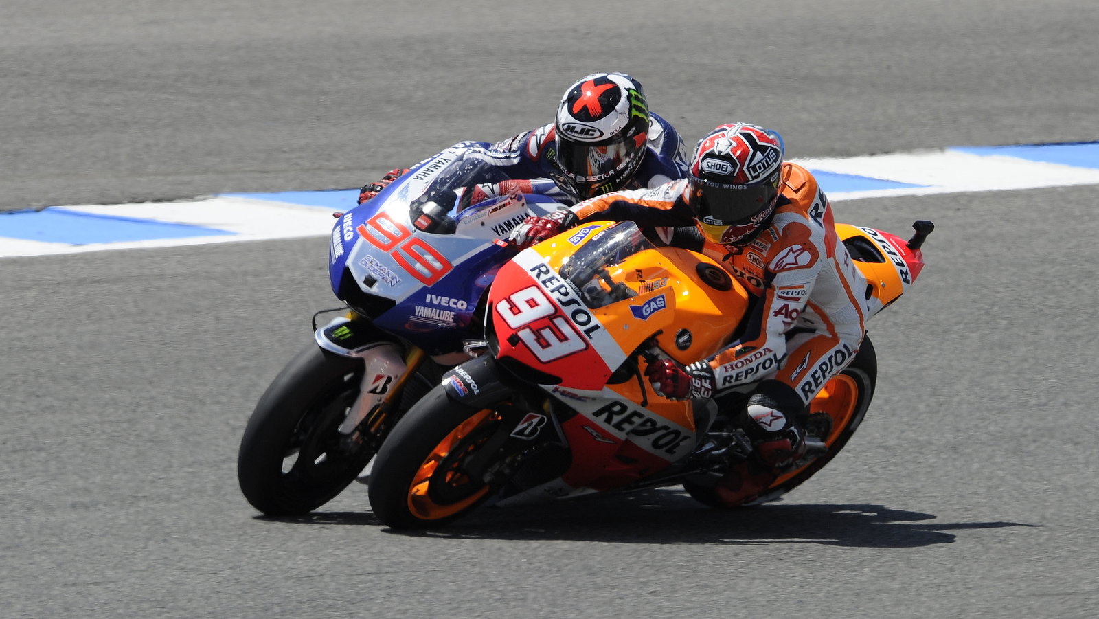 Marquez, Lorenzo touch, Spanish MotoGP Race 2013
