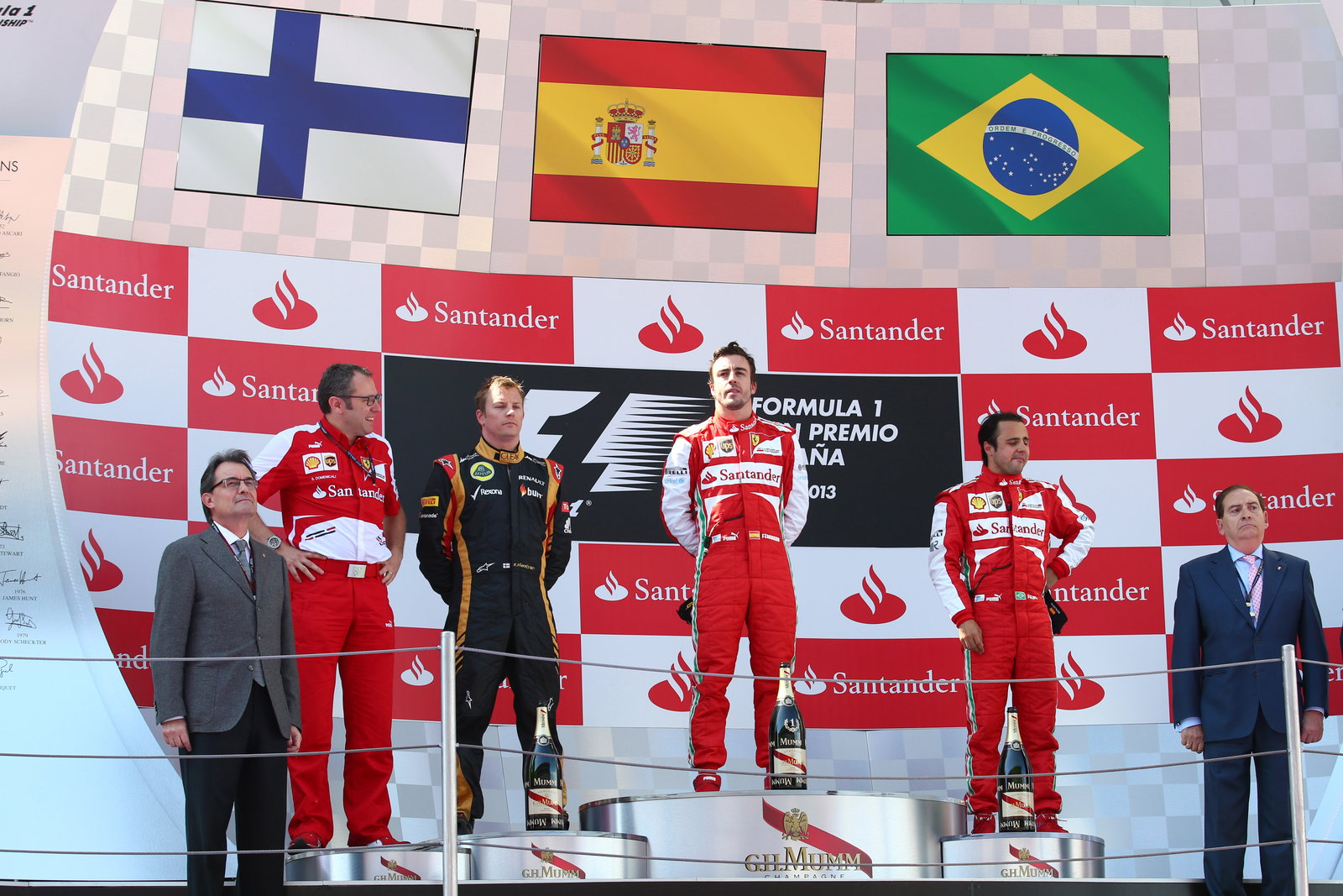 12.05.2013- Race, Fernando Alonso (ESP) Scuderia Ferrari F138 race winner, 2nd position Kimi Raikko