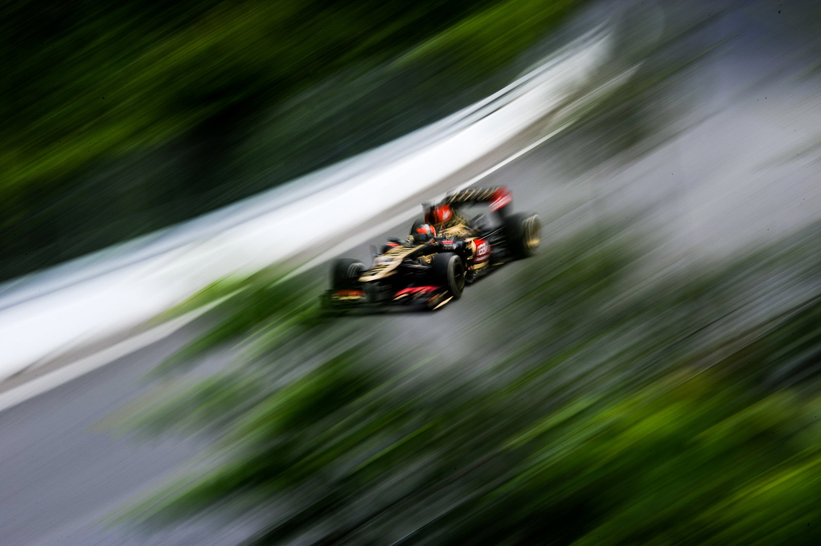 09.06.2013- Race, Kimi Raikkonen (FIN) Lotus F1 Team E21