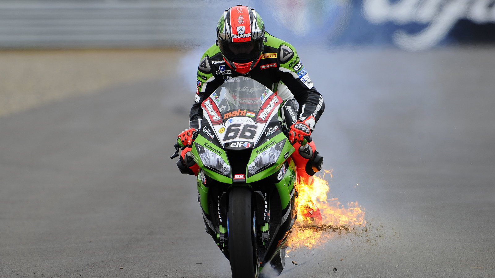 Sykes, Engine blow up, fire, Russian WSBK Race 1 2013