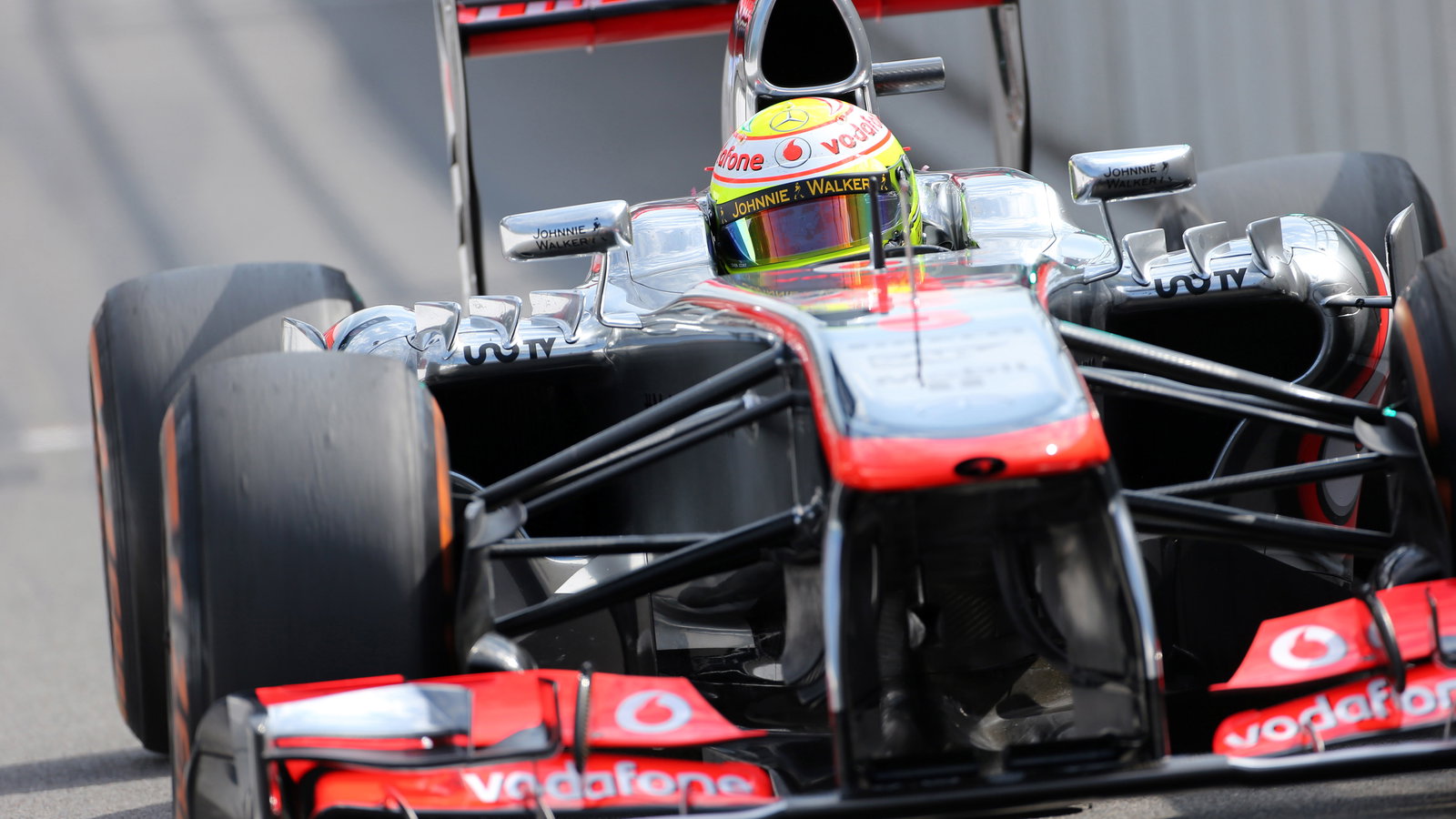 23.08.2013- Free Practice 2, Sergio Perez (MEX) McLaren MP4-28
