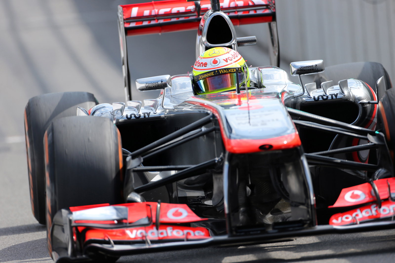 23.08.2013- Free Practice 2, Sergio Perez (MEX) McLaren MP4-28