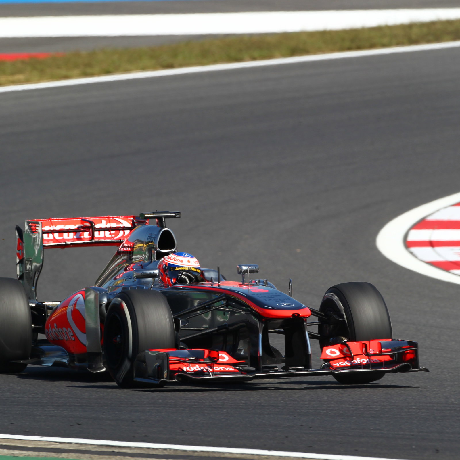 04.10.2013- Free Practice 1: Jenson Button (GBR) McLaren Mercedes MP4-28
