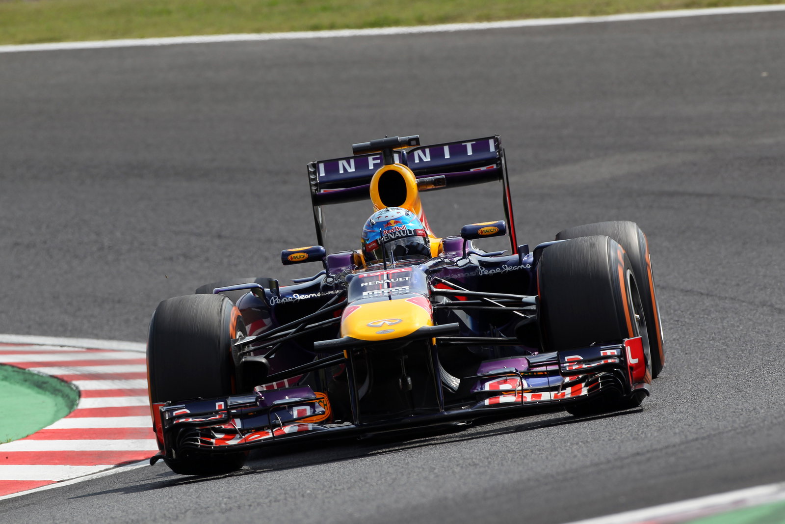 12.10.2013- Free Practice 3, Sebastian Vettel (GER) Red Bull Racing RB9