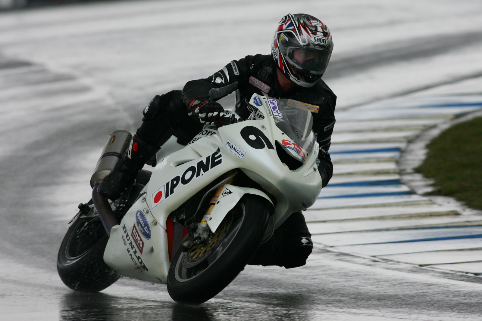 sean emmett ipone racing kawasaki bsb 2006 donington race 2 sunday 09/04/06
