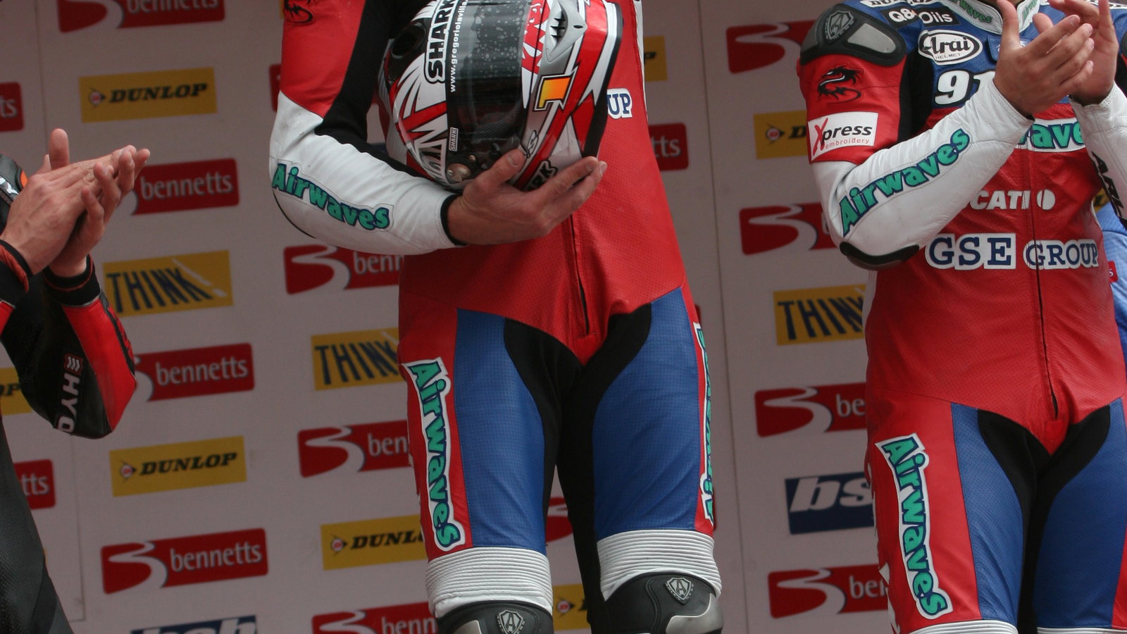gregorio lavilla and leon haslam podium race 1 thruxton monday 17/04/06