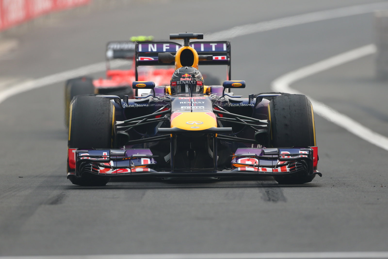 25.10.2013- Free Practice 2: Sebastian Vettel (GER) Red Bull Racing RB9