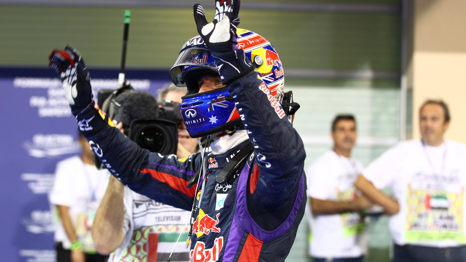 02.11.2013- Qualifying Parc FermeÃ¨ Celebration, Pole position Mark Webber (AUS) Red Bull Racing RB9