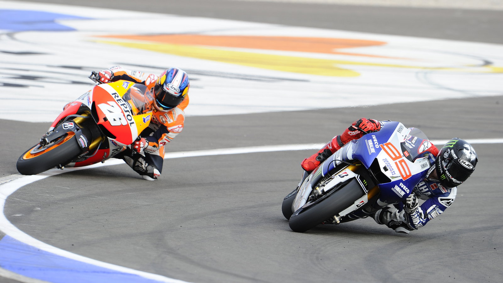 Lorenzo, Pedrosa almost crashing, Valencia MotoGP 2013