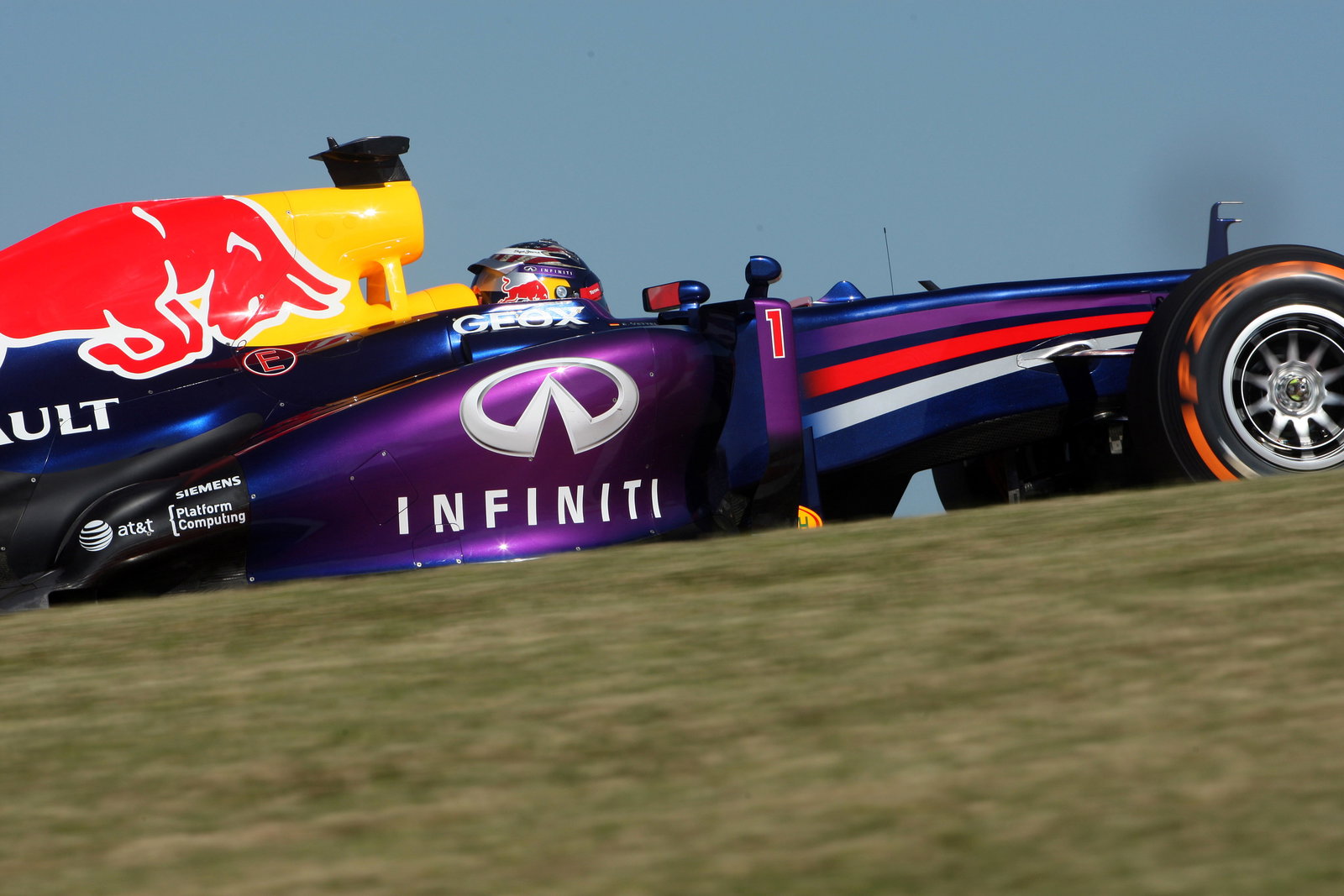 15.11.2013- Free Practice 2, Sebastian Vettel (GER) Red Bull Racing RB9
