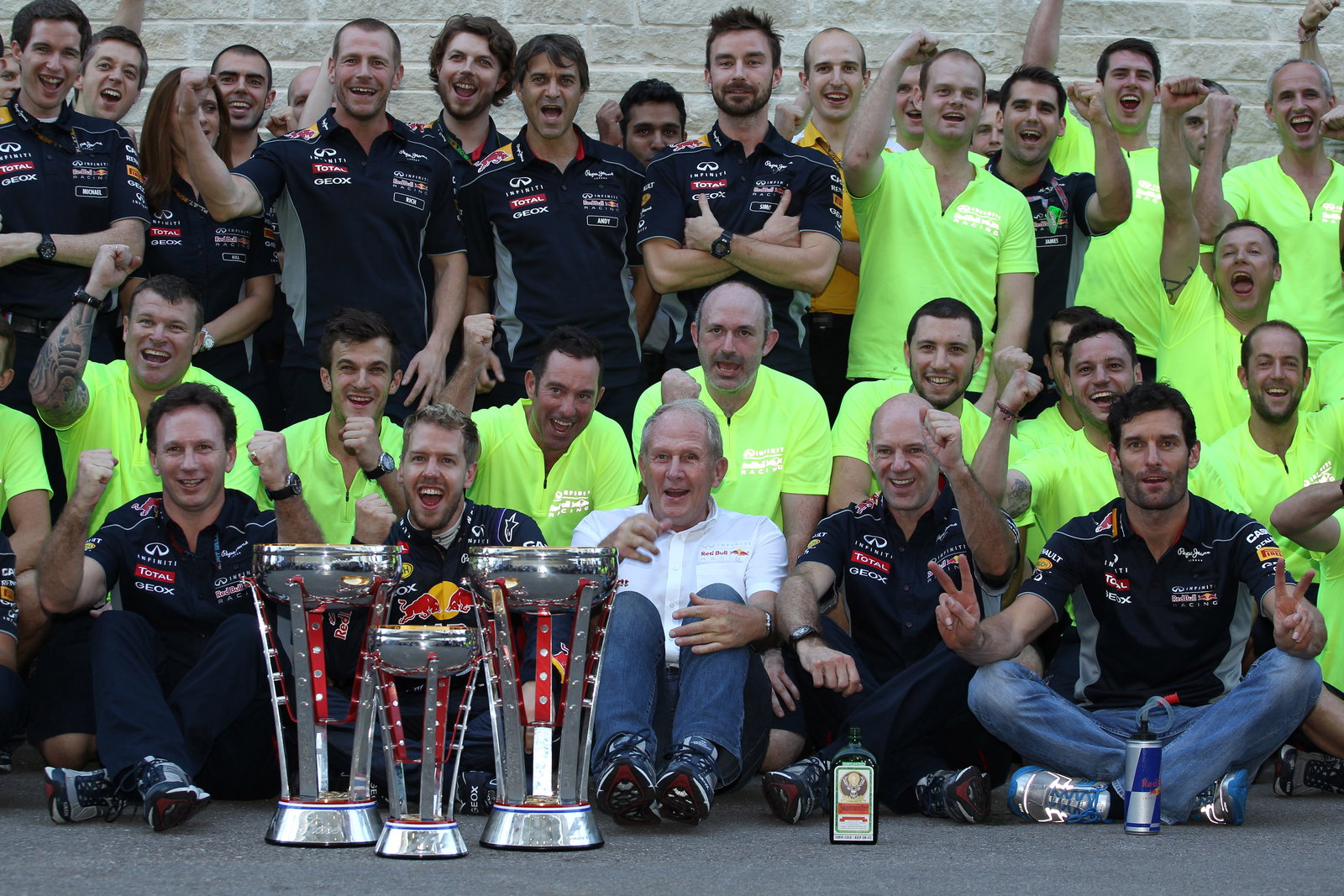 17.11.2013- Race, Celebration, Christian Horner (GBR), Red Bull Racing, Sporting Director and Sebast