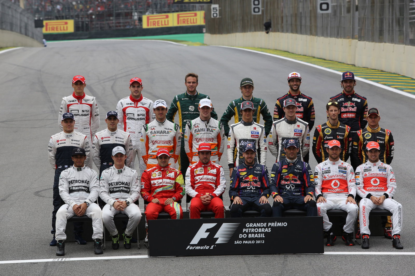 24.11.2013 - Drivers family photo