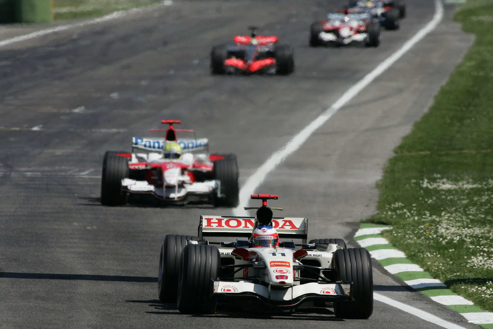 Rubens Barrichello - Honda F1 RA106