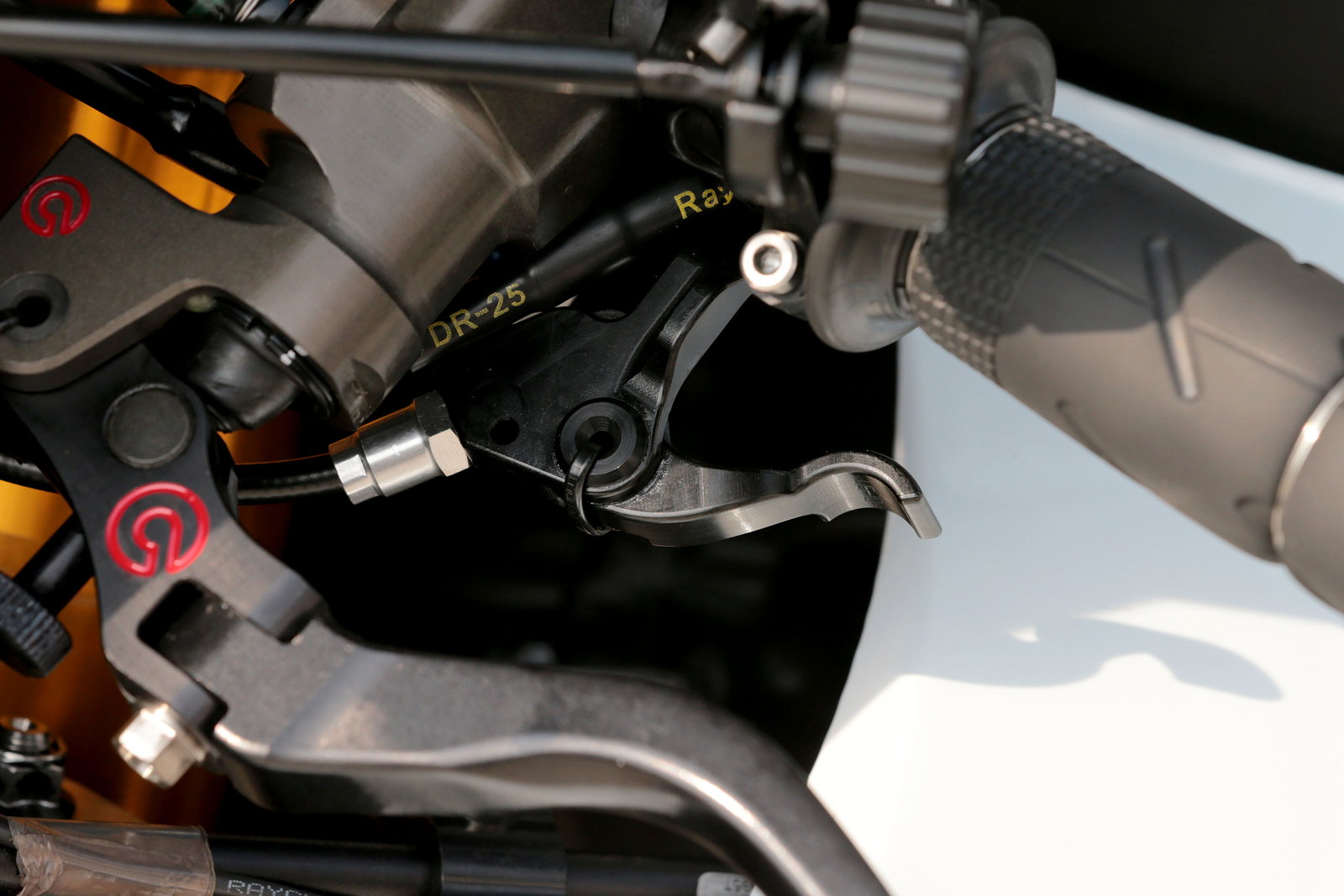 Rossi's Yamaha clutch levers, Sepang MotoGP test, 4-6 February 2014