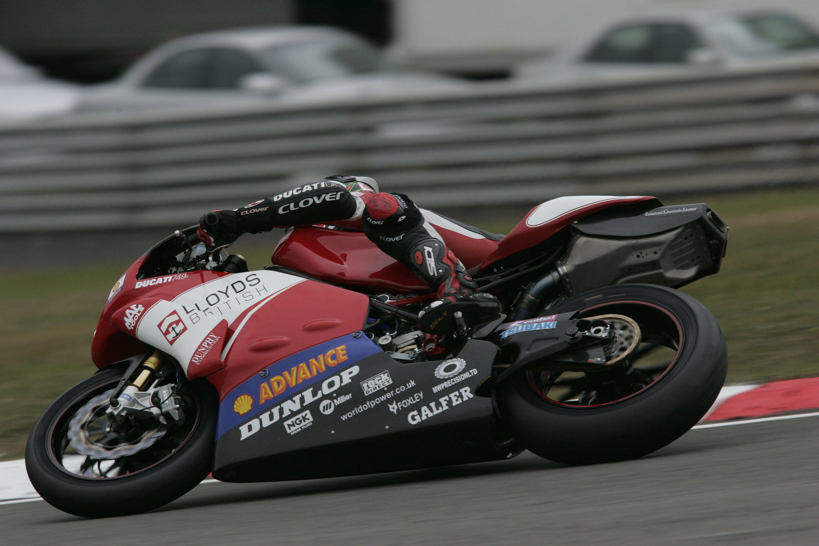 Easton, brands hatch bsb Supersport, march 2006