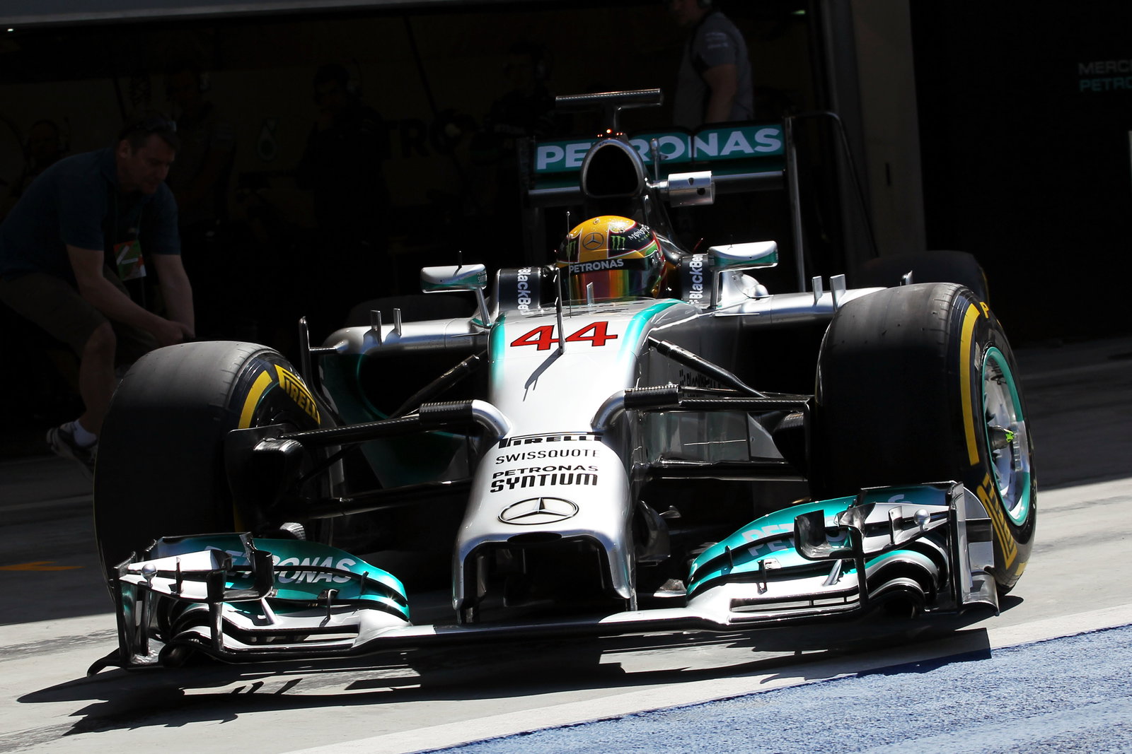 Lewis Hamilton (GBR) Mercedes AMG F1 W05 leaves the pits.21.02.2014. Formula One Testing, Bahrain T